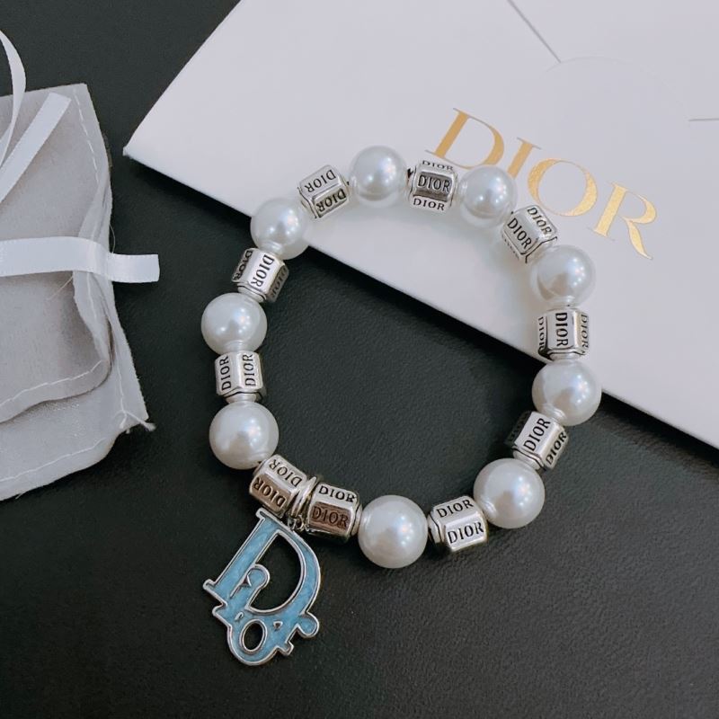 chr1st1an D10r bracelets
